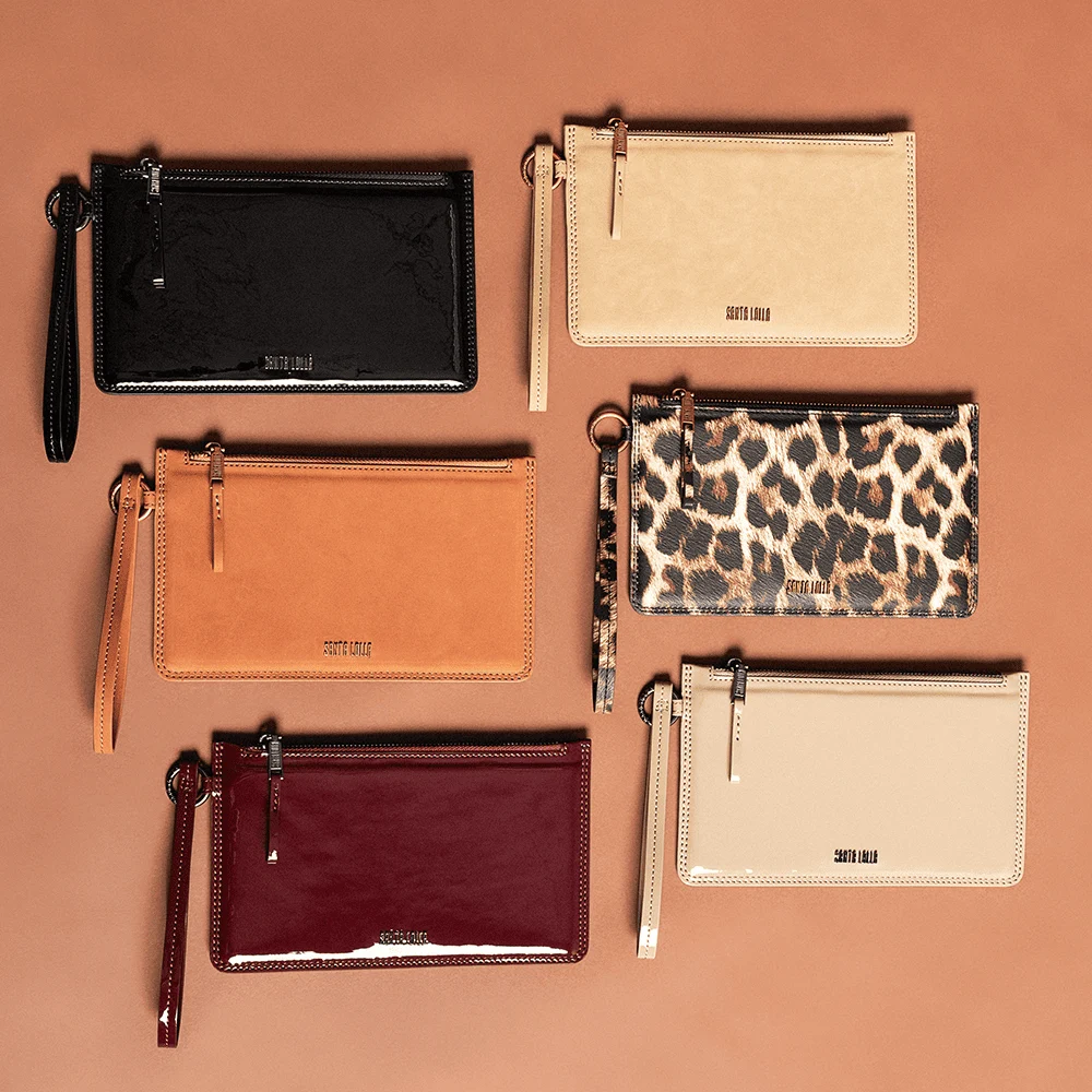 Clutch Pequena Verniz Preta Alça De Mão - vista 8 de 8