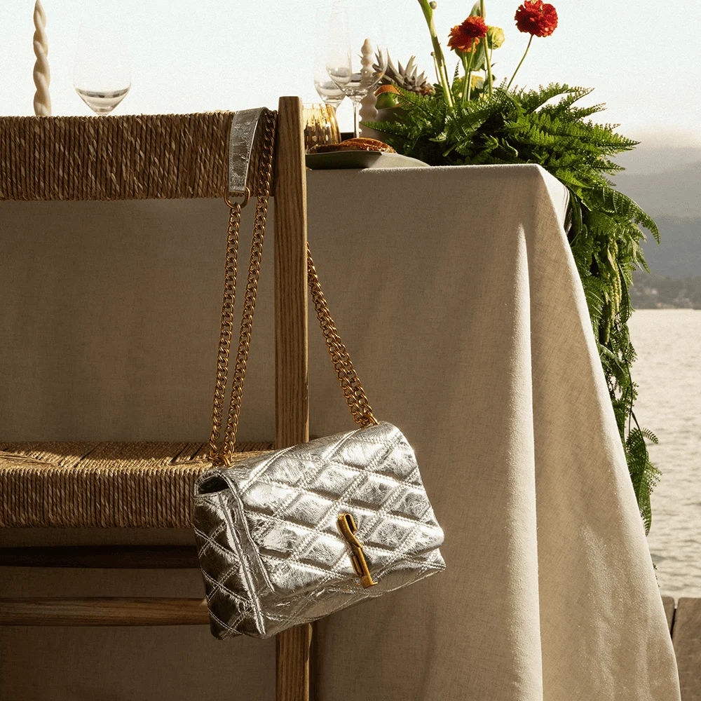 Bolsa Metal Crinkle Prata Alça Corrente Transversal - vista 3 de 8
