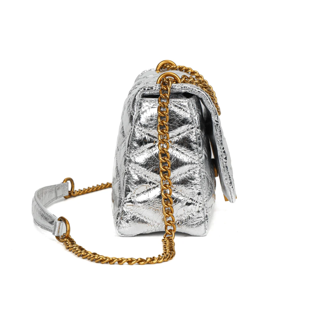 Bolsa Metal Crinkle Prata Alça Corrente Transversal - vista 6 de 8
