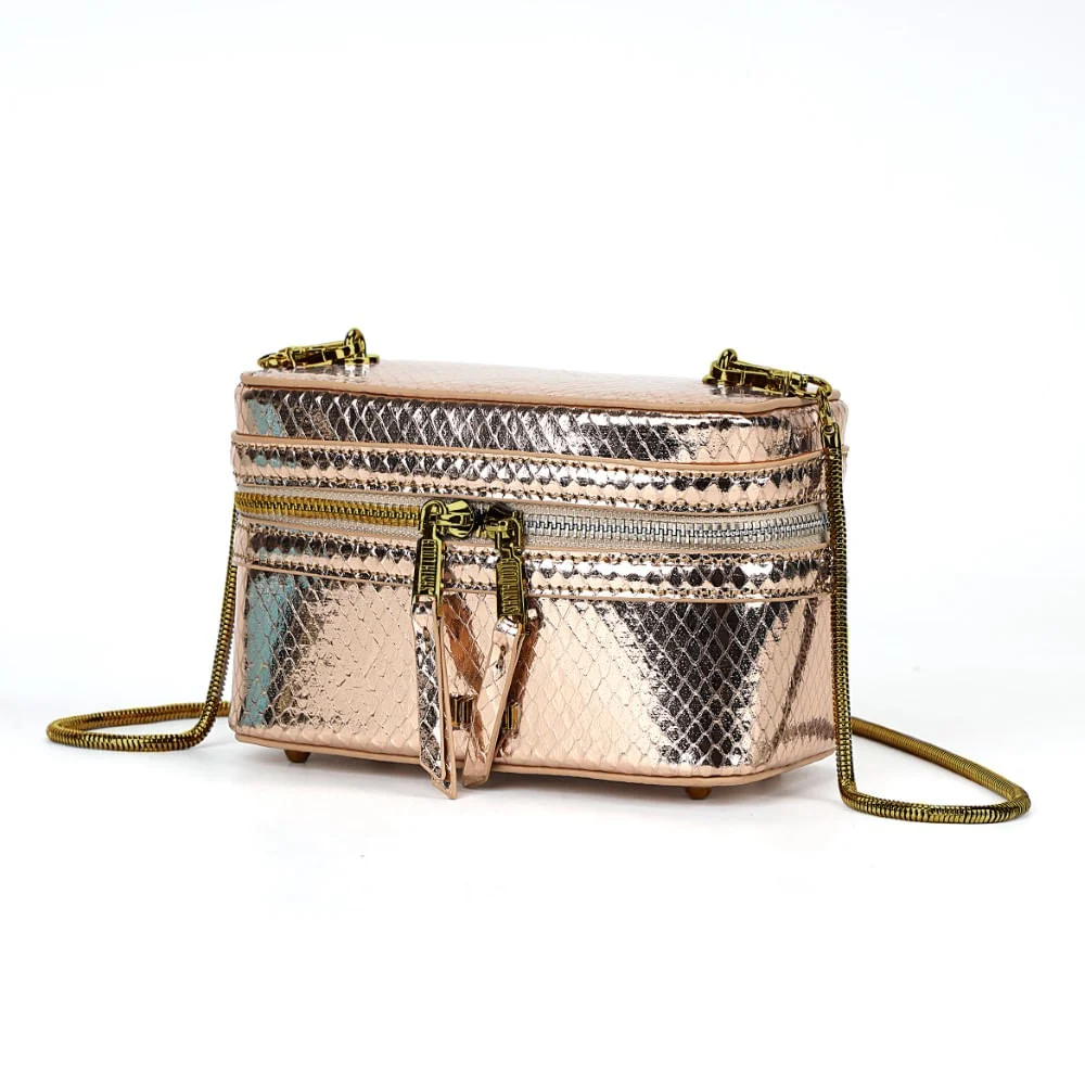 Bolsa Metalizada Dourada Alça de Ombro - vista 3 de 8