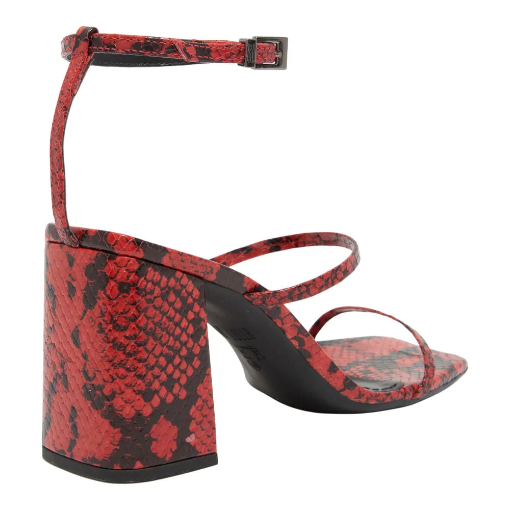 Sandália Lolla Couro Estampa Cobra Salto Alto Vermelho - vista 3 de 5