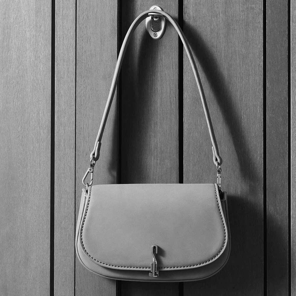 Bolsa Baguete Camurça Preto Alça De Ombro - vista 4 de 4
