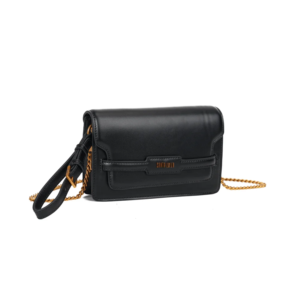 Bolsa Pequena Material Soft Preta Alça Transversal - vista 2 de 5