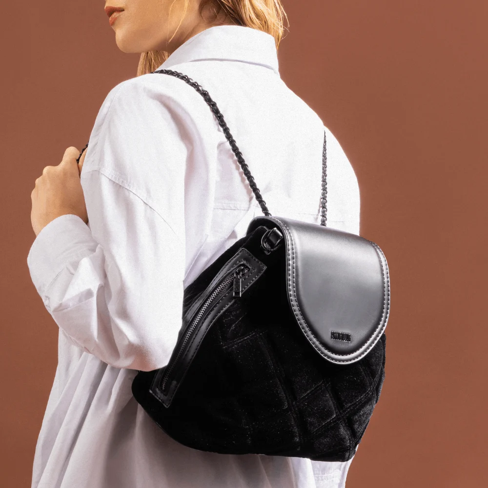Mochila Veludo Preta - vista 1 de 6