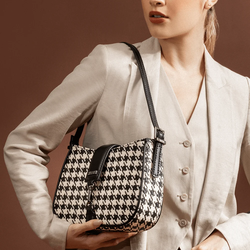 Bolsa Tramado Preta Alça De Ombro - vista 3 de 6