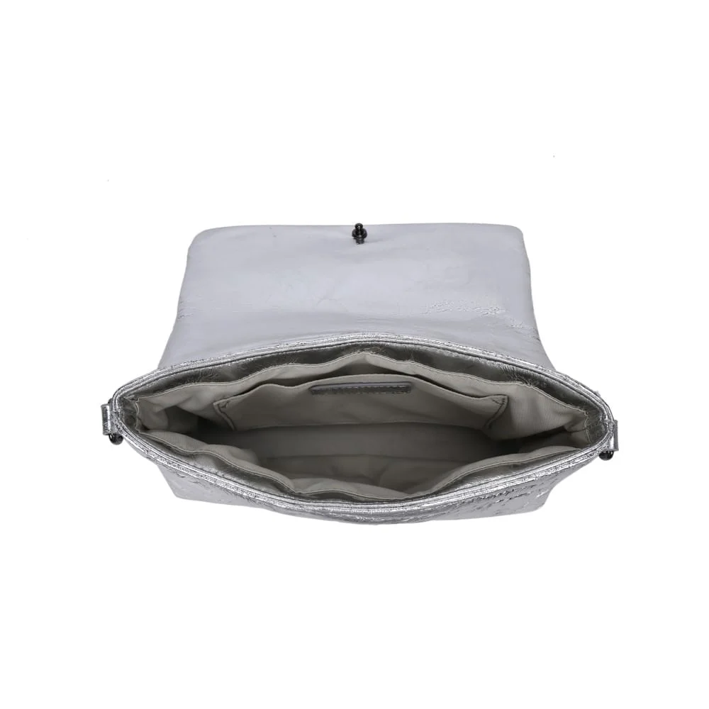 Bolsa Pequena Metalizada Crinkle Prata Alça Dupla - vista 4 de 6