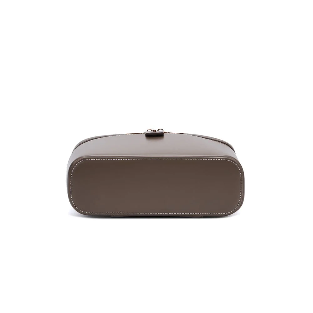 Bolsa Frasqueira Soft Transversal Cinza - vista 4 de 5