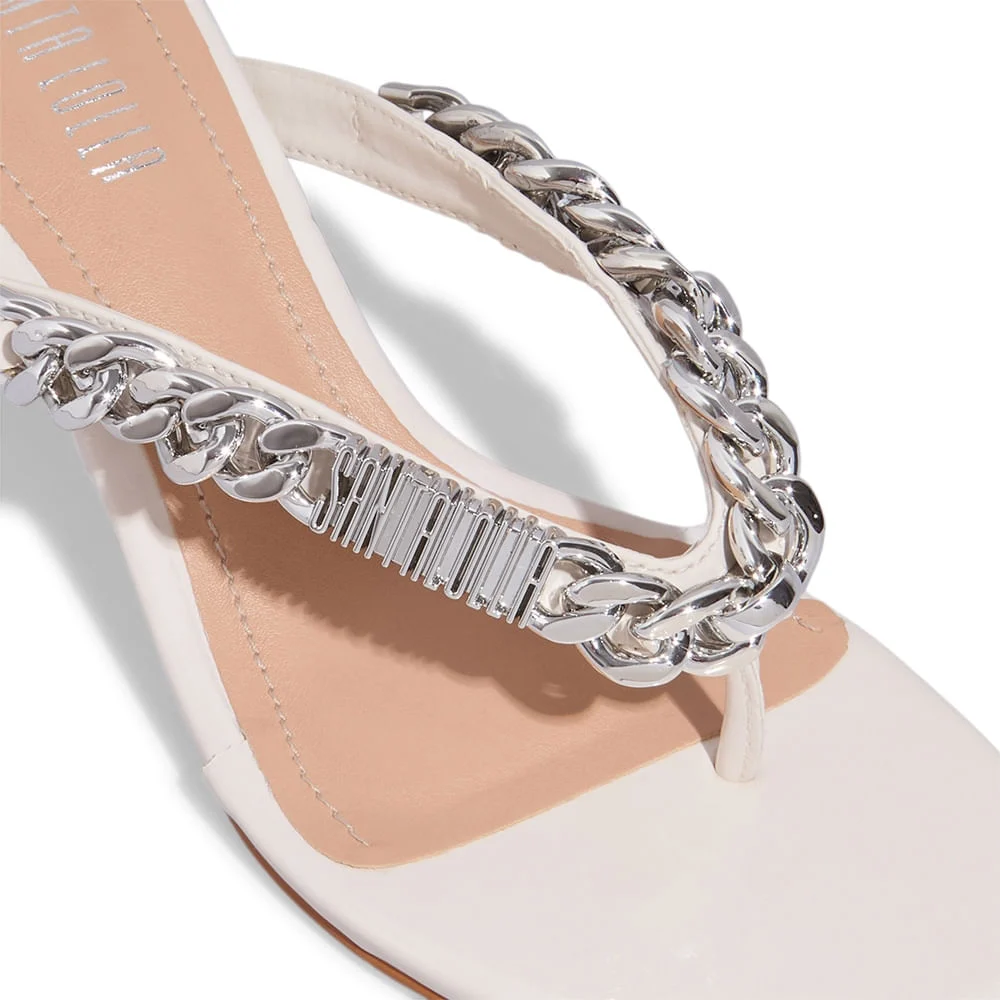 Tamanco Mule De Dedo Verniz Anzeli Off White Salto Bloco Baixo - vista 4 de 4