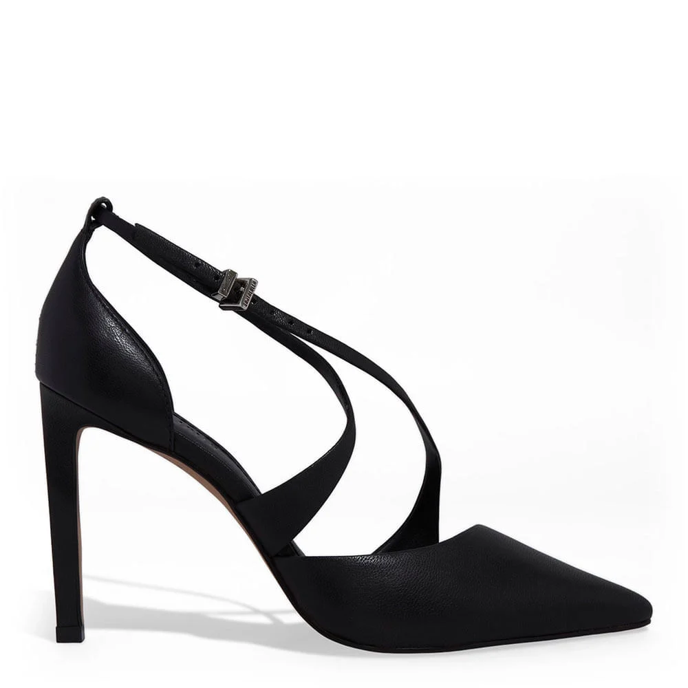 Scarpin Couro Pelica Soft Preto Bico Fino Salto Alto - vista 1 de 3