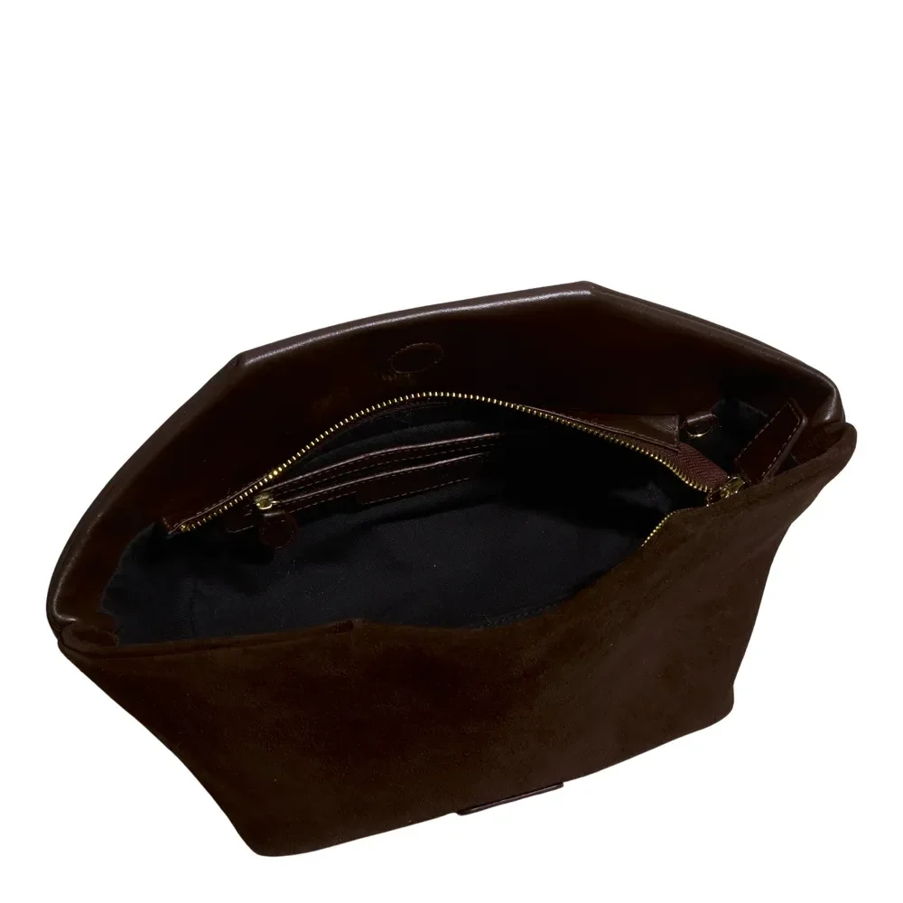 Bolsa Média Couro Camurça Marrom Dark Alça Transversal - vista 3 de 3