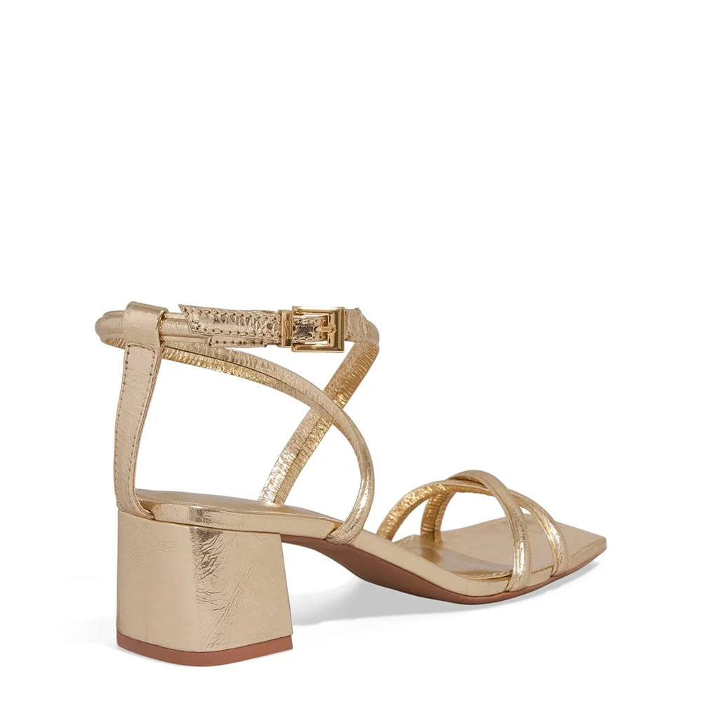 Sandália Couro Metalizado Bico Quadrado Dourado - vista 3 de 3