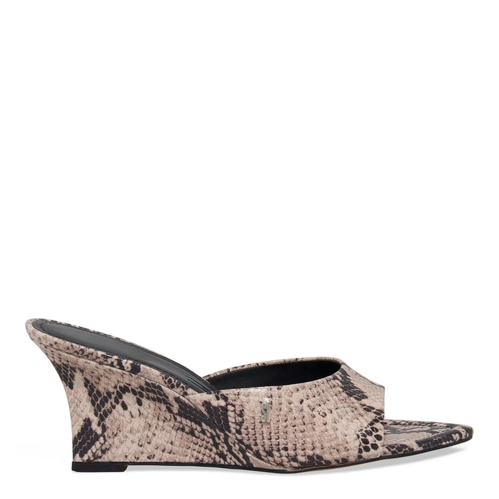 Mule Anabela Couro Bico Fino Animal Print Cobra - vista 1 de 3