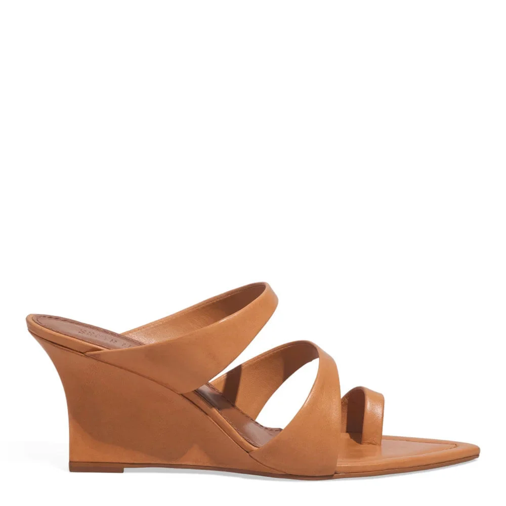 Mule Anabela Couro Bico Fino Caramelo - vista 1 de 3
