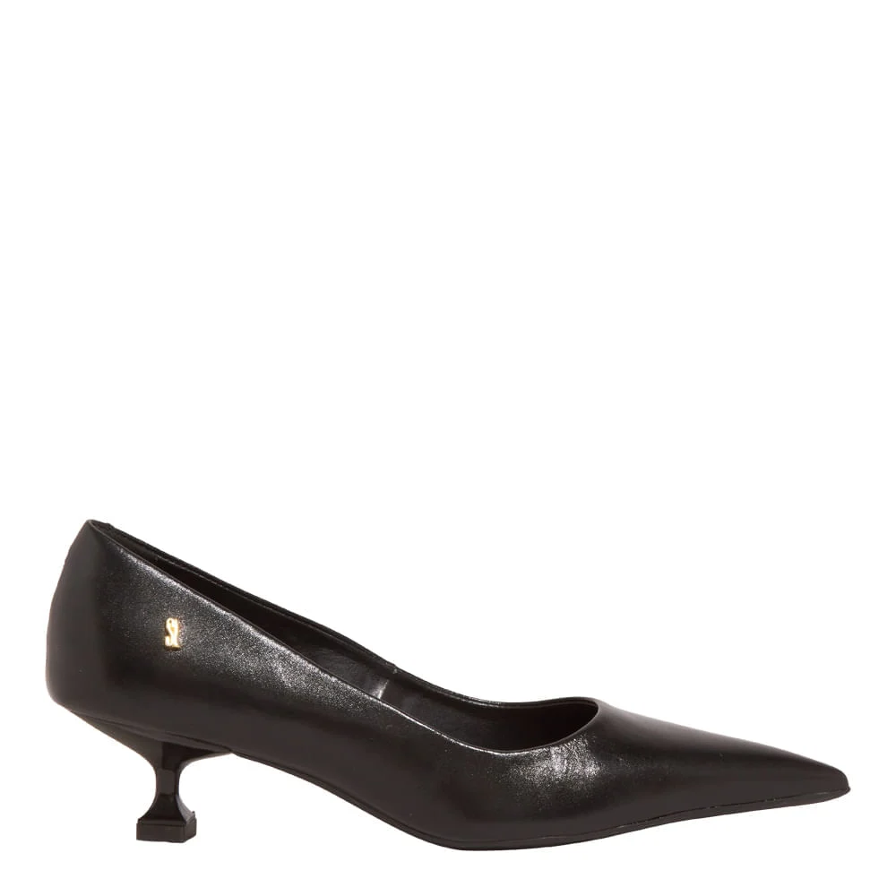 Scarpin Couro Confort Preto Bico Fino Salto Baixo - vista 1 de 4