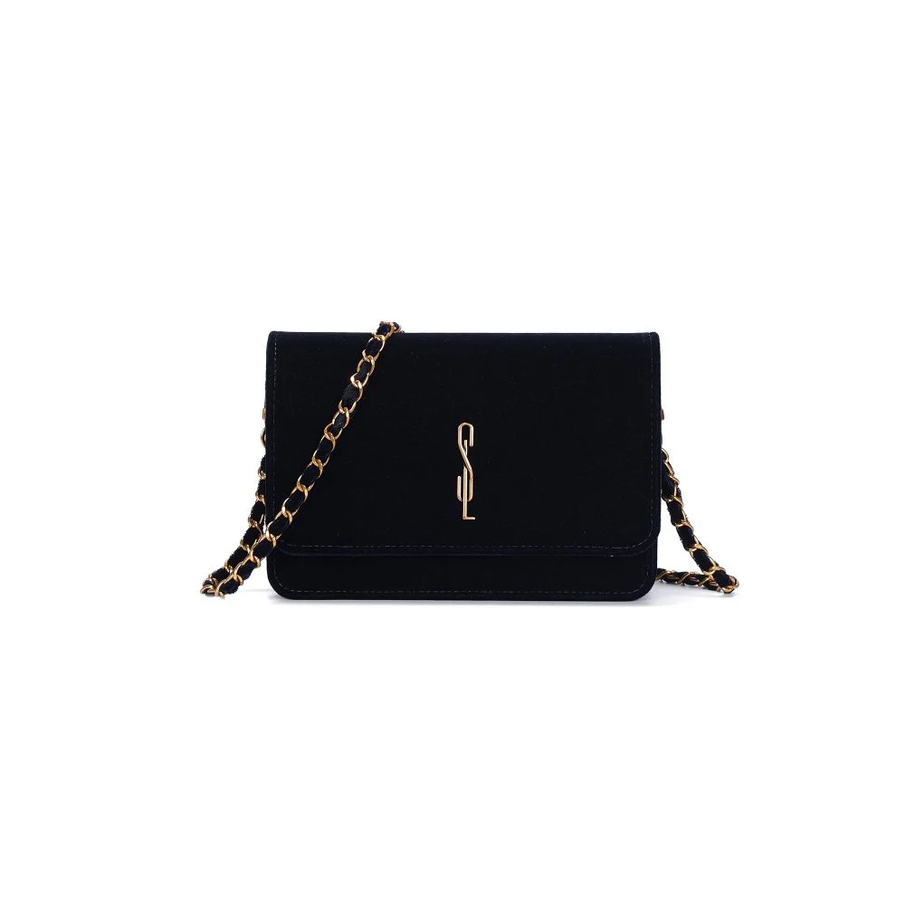 Bolsa Pequena Veludo Preto Alça Corrente - vista 1 de 3