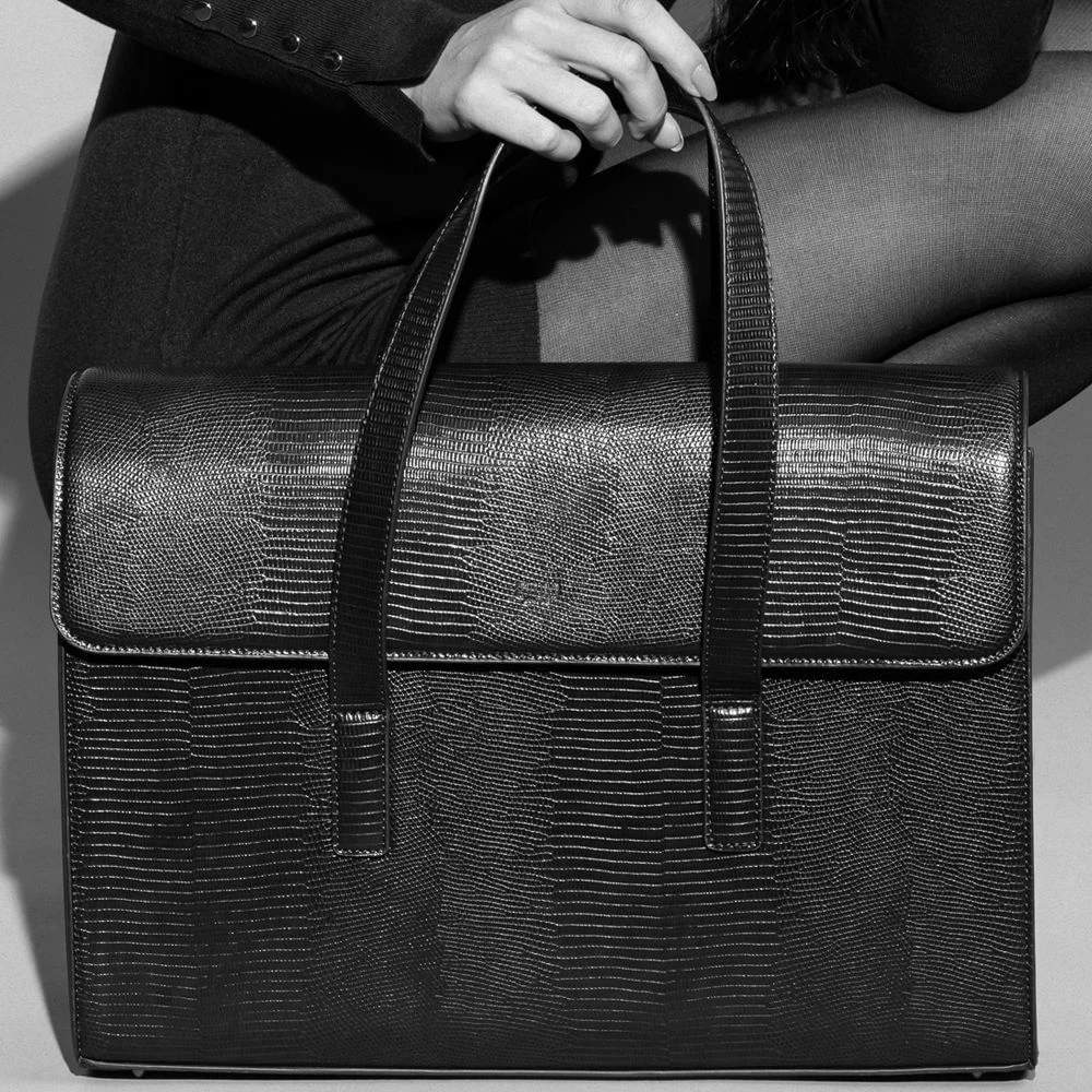 Bolsa Porta Notebook Material Lizard Preto Alça Dupla - vista 4 de 5