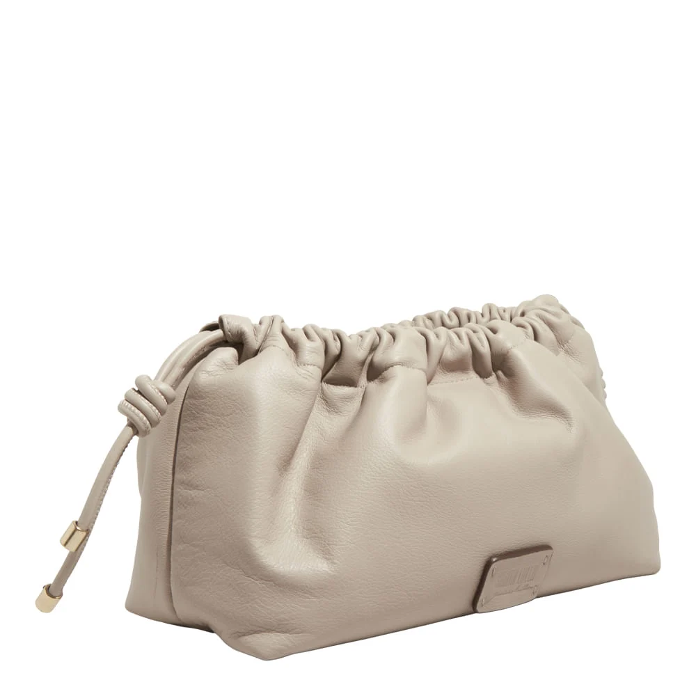Bolsa Pequena Couro Soft Cinza Granito Alça Transversal - vista 4 de 5