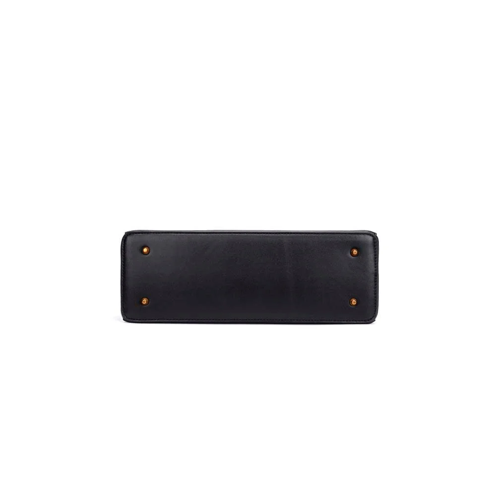 Bolsa Soft Preta Alça De Ombro - vista 4 de 5