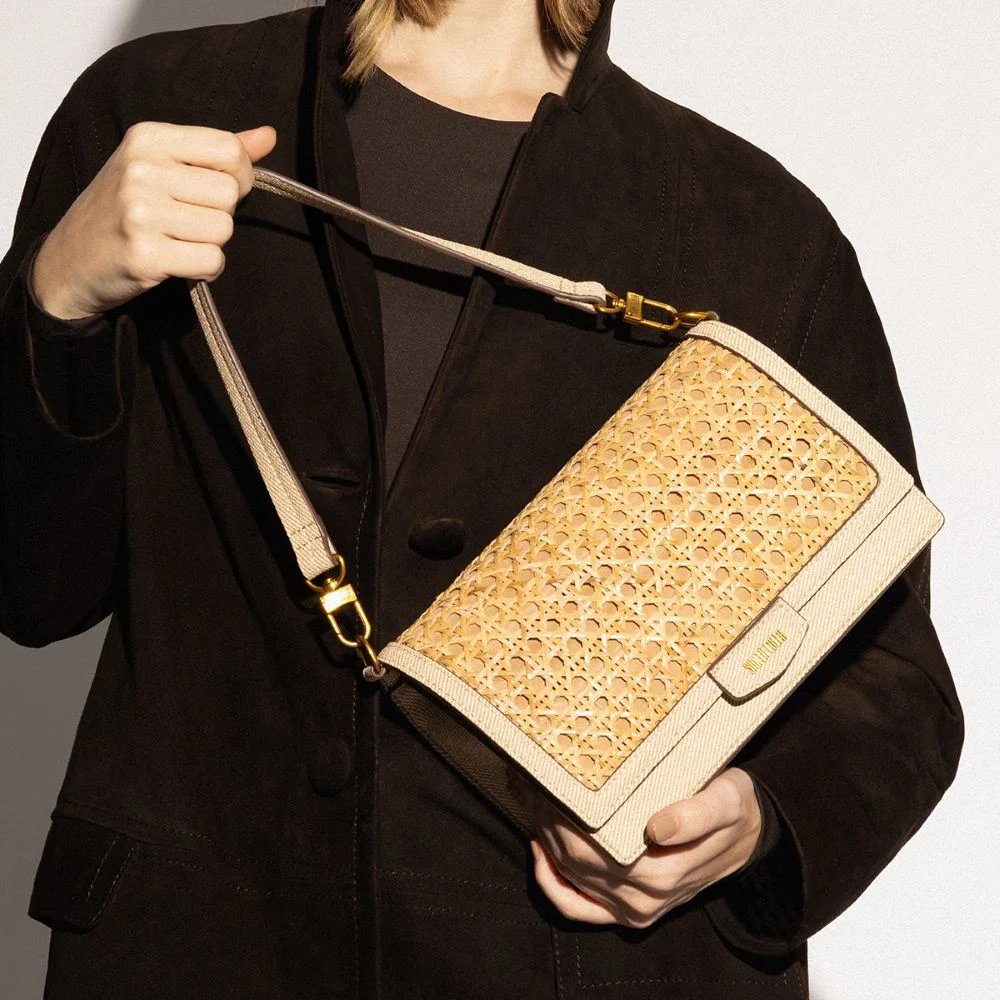 Bolsa Clutch Soft Bege Alça De Ombro - vista 1 de 6