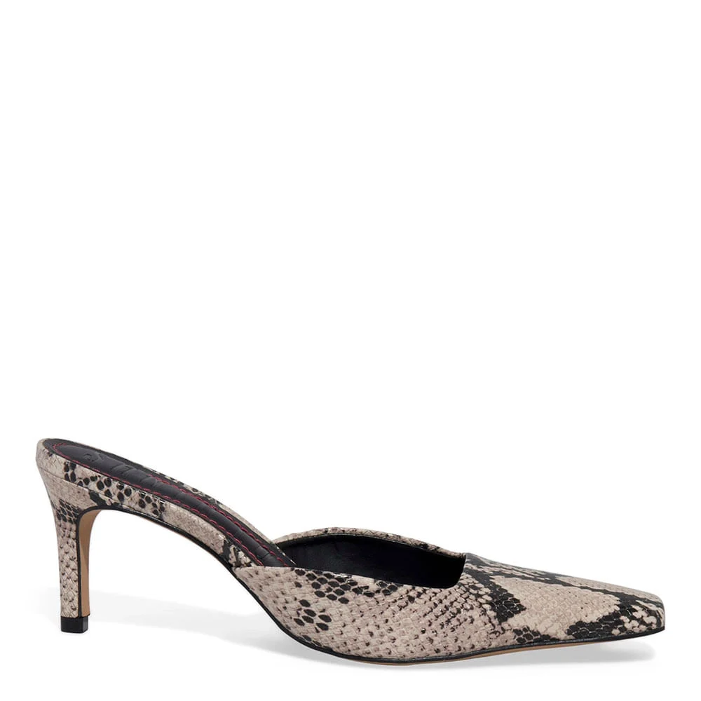 Mule Couro Bico Quadrado Animal Print Cobra - vista 1 de 3
