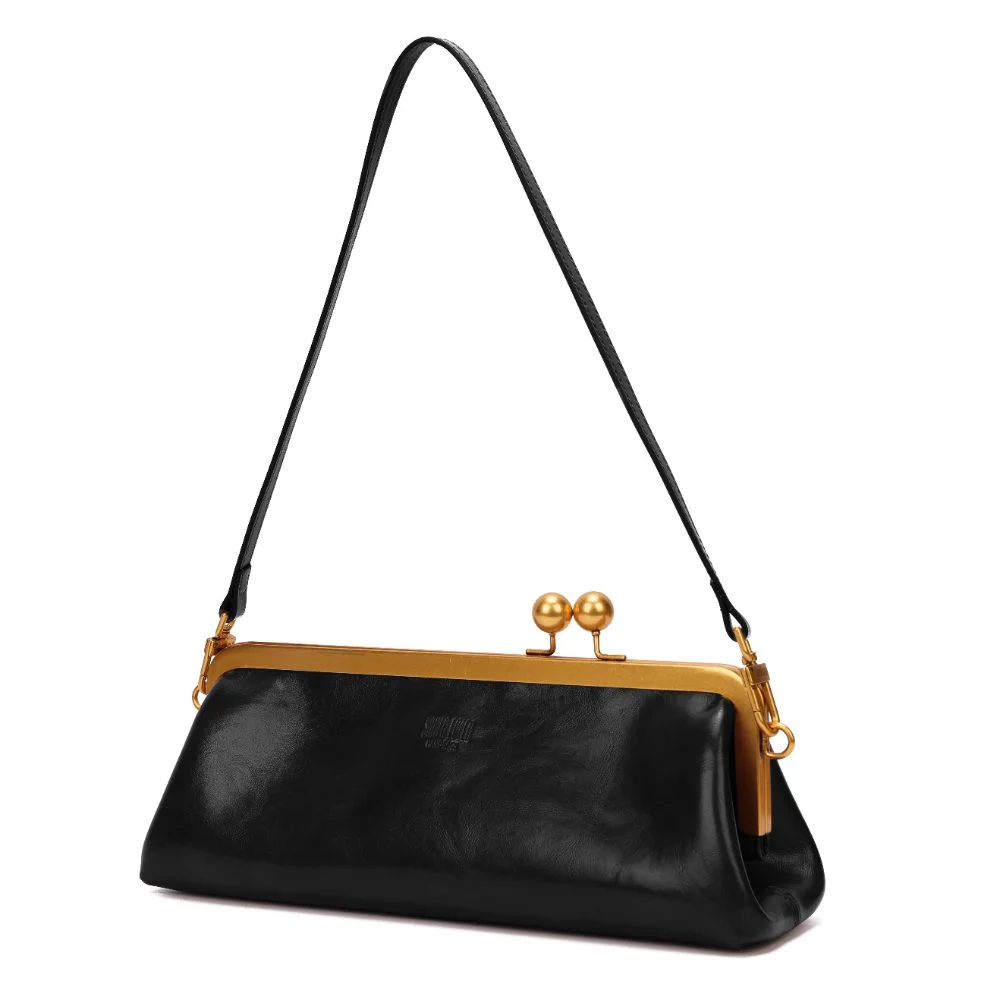 Bolsa Pequena Sof Preta Fecho Kiss Lock Alça de Ombro - vista 3 de 8