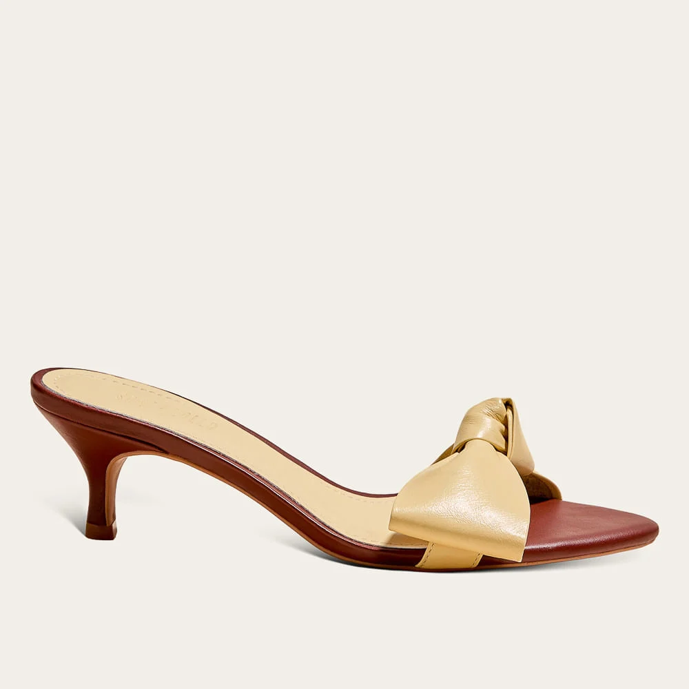 Tamanco Mule Laço Couro Confort Salto Fino Amarelo Buttercream - vista 1 de 3