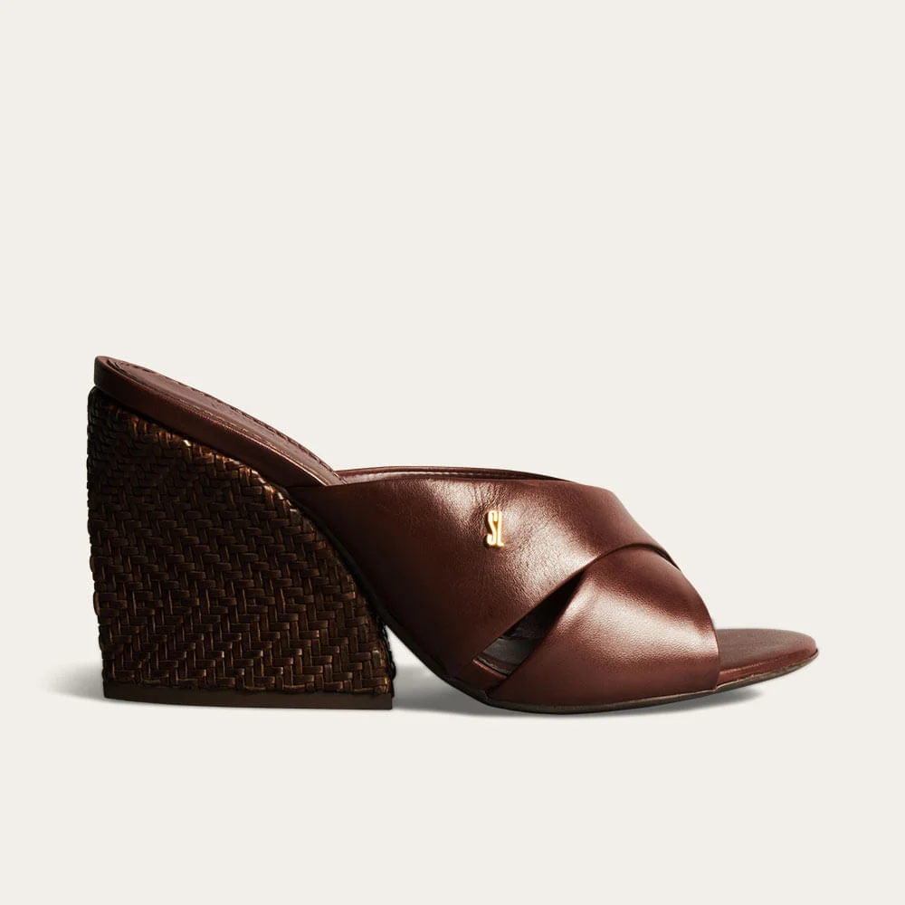Tamanco Mule Couro Pelica Soft Salto Grosso Tramado Marrom Dark Cocoa - vista 1 de 4