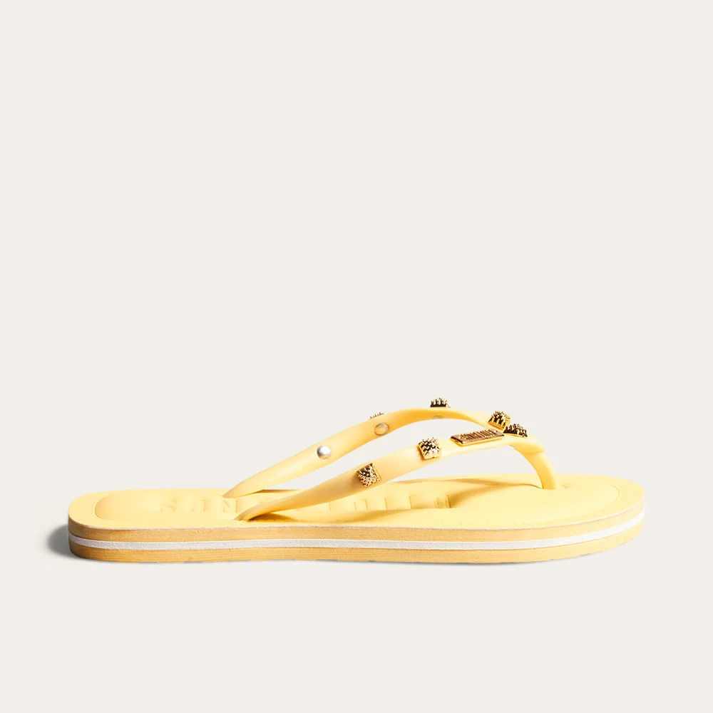 Chinelo Flip Flop Borracha Tachas Amarelo Buttercream - vista 1 de 3