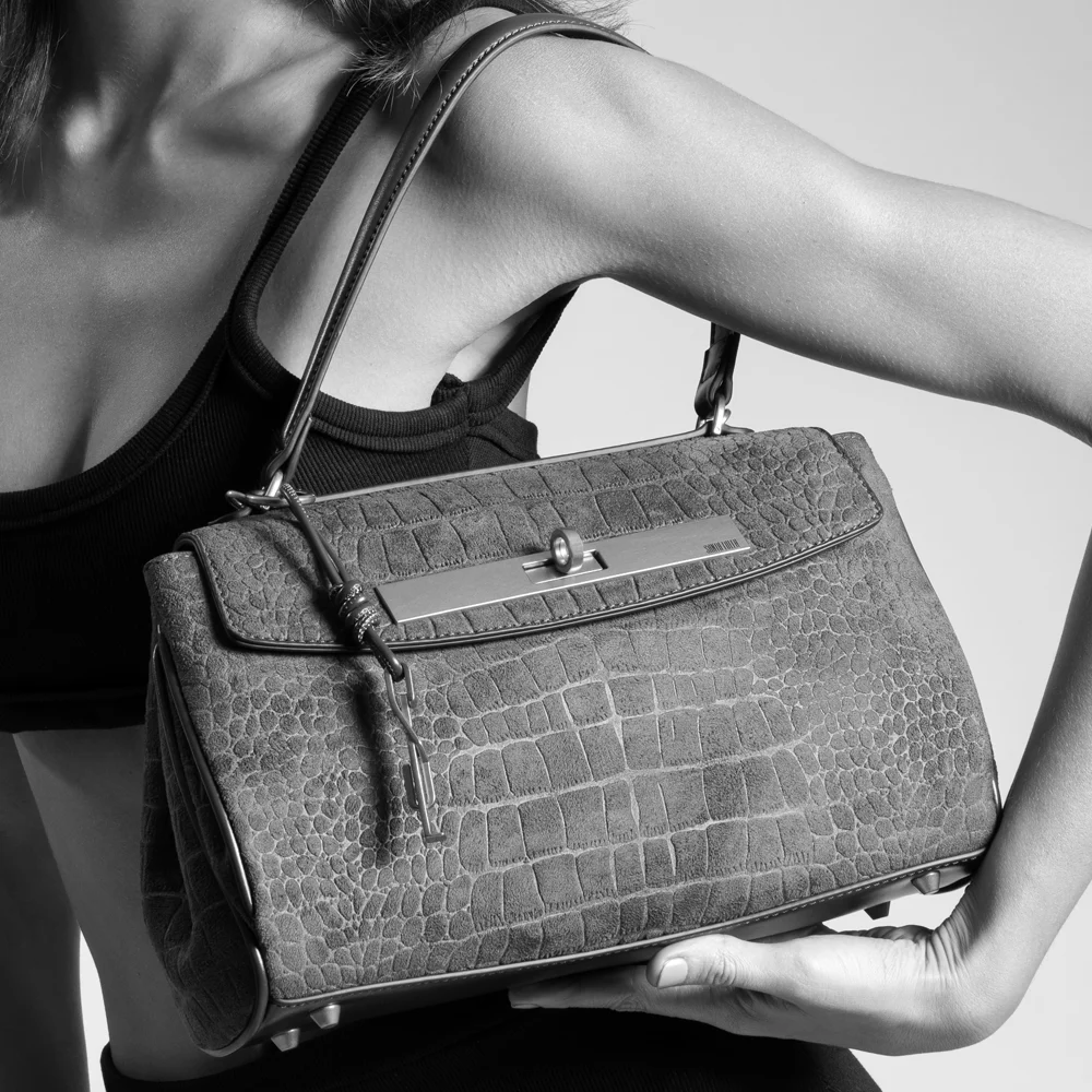 Bolsa Média Croco Nobuck Alça De Ombro Cinza Fog - vista 10 de 10