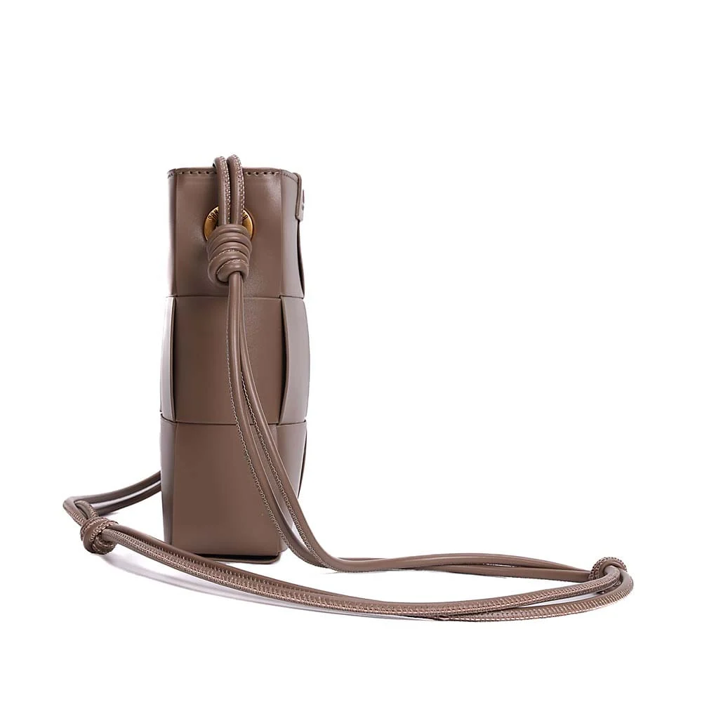Bolsa Porta Celular Soft Transversal Cinza Fog - vista 4 de 8