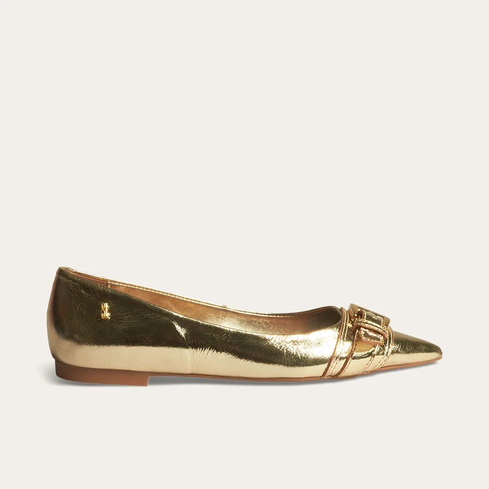 Sapatilha Couro Metalizado Dourado Bico Fino Fivela - vista 1 de 3