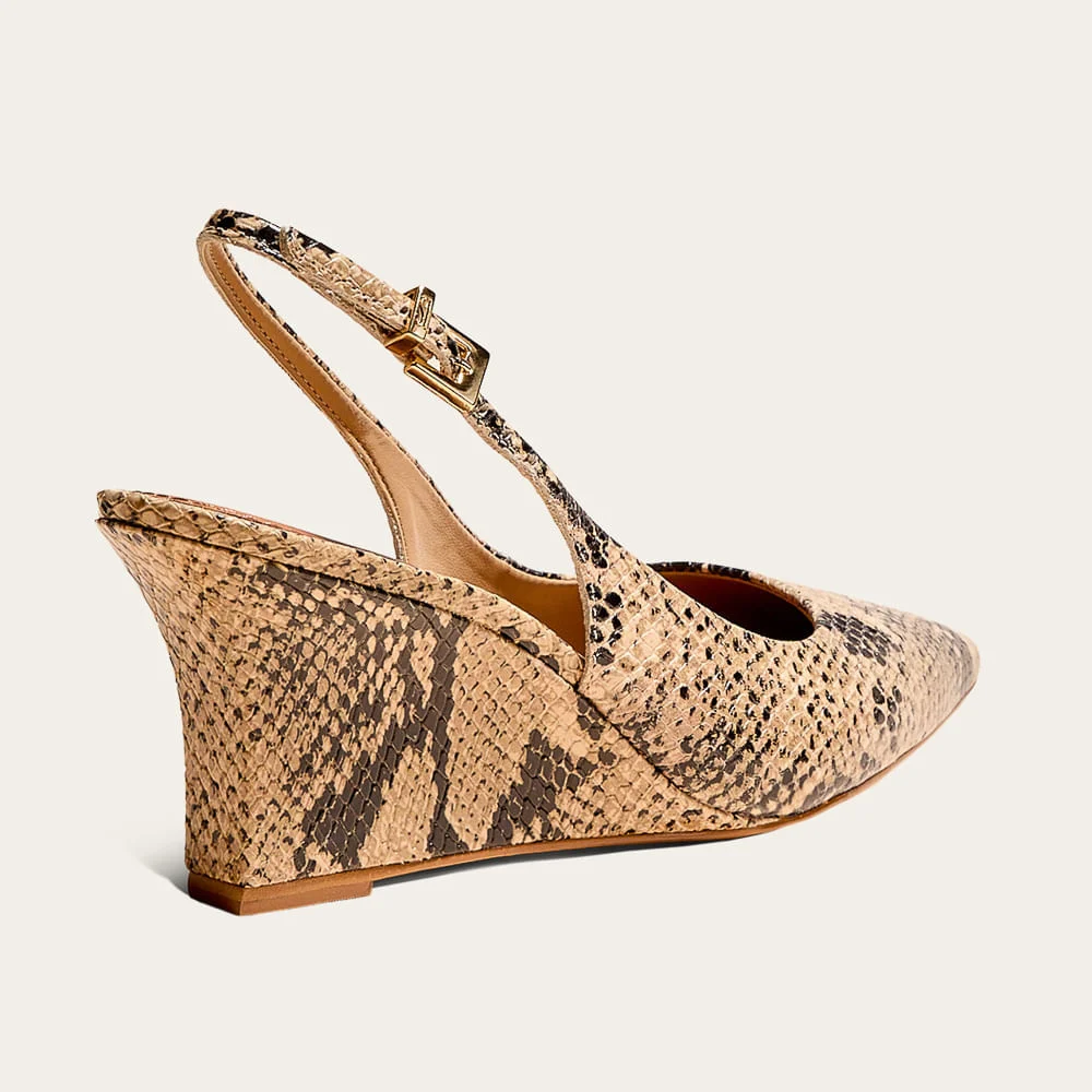 Scarpin Slingback Couro Animal Print Cobra Anabela - vista 2 de 3
