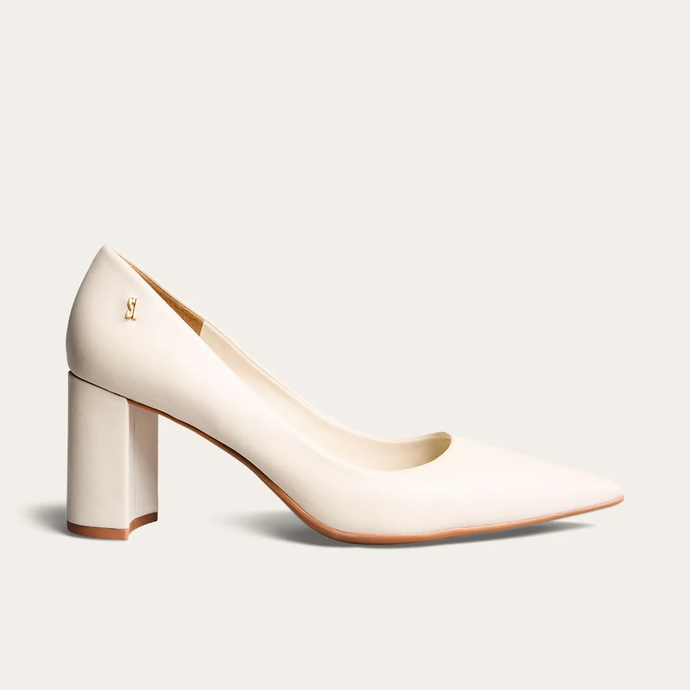 Scarpin Couro Premium Liso Marfim Salto Grosso - vista 1 de 3