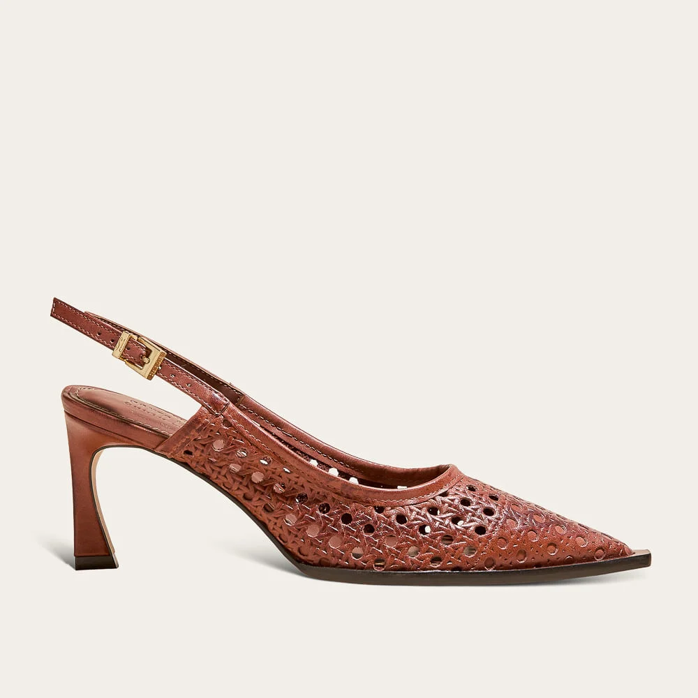 Scarpin Slingback Couro Premium Vazado Marrom - vista 1 de 3
