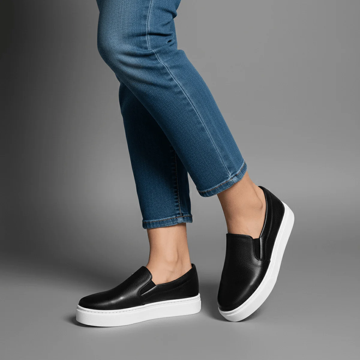 Tênis Slip On New Pele Preto - vista 1 de 4
