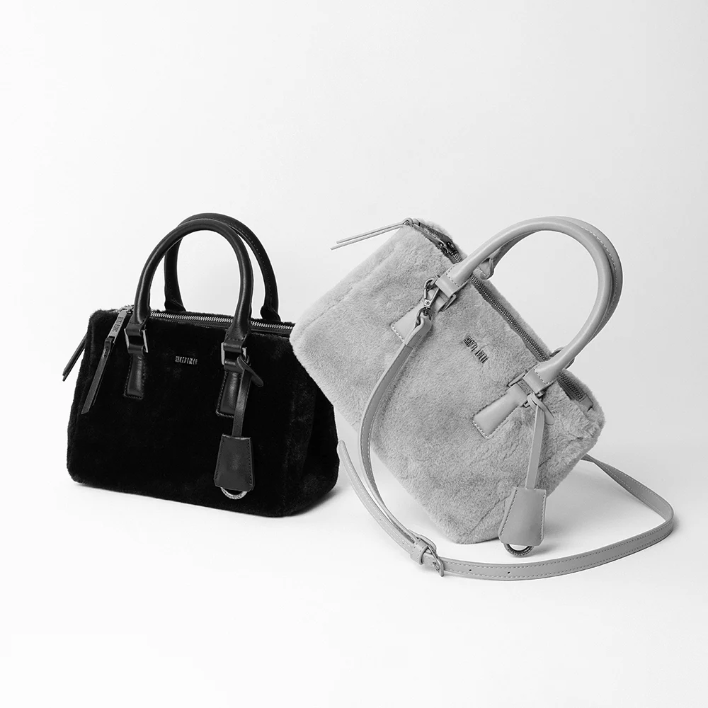 Bolsa Tote De Pelinho Preta Duas Alças - vista 4 de 4