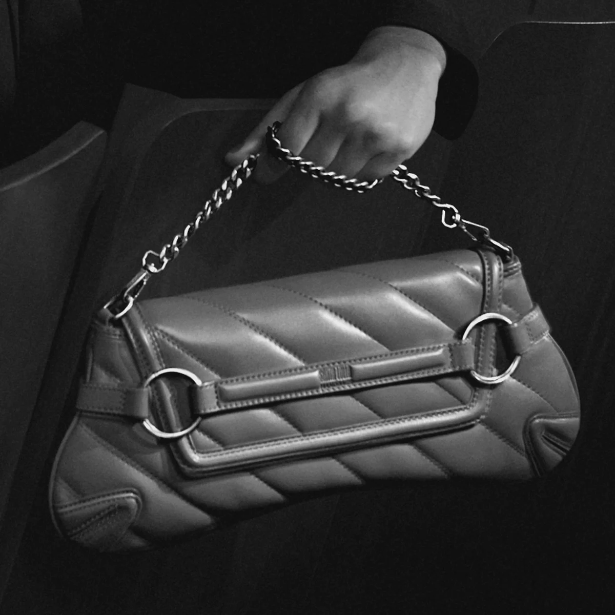 Bolsa Creme Tiracolo Soft Alça Corrente - vista 5 de 6