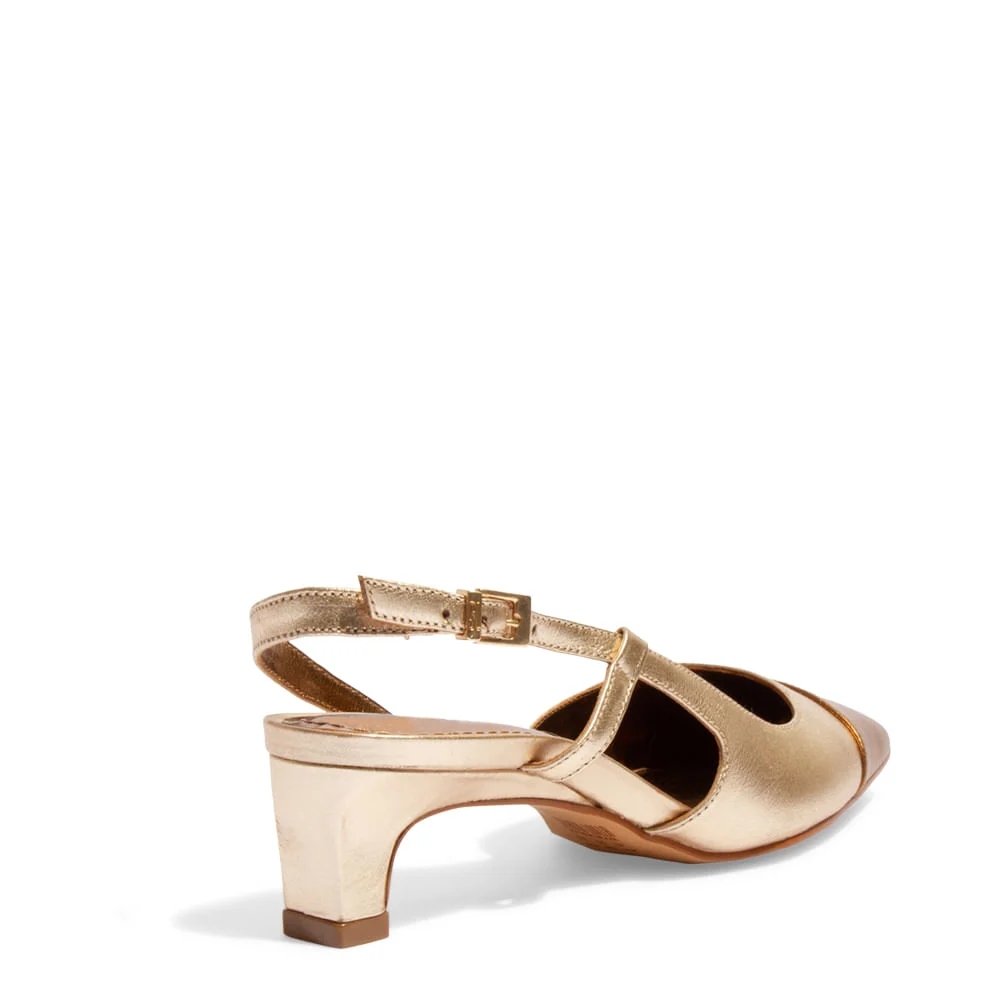 Scarpin Boneca Couro Metalizado Dourado  Salto Baixo - vista 3 de 3