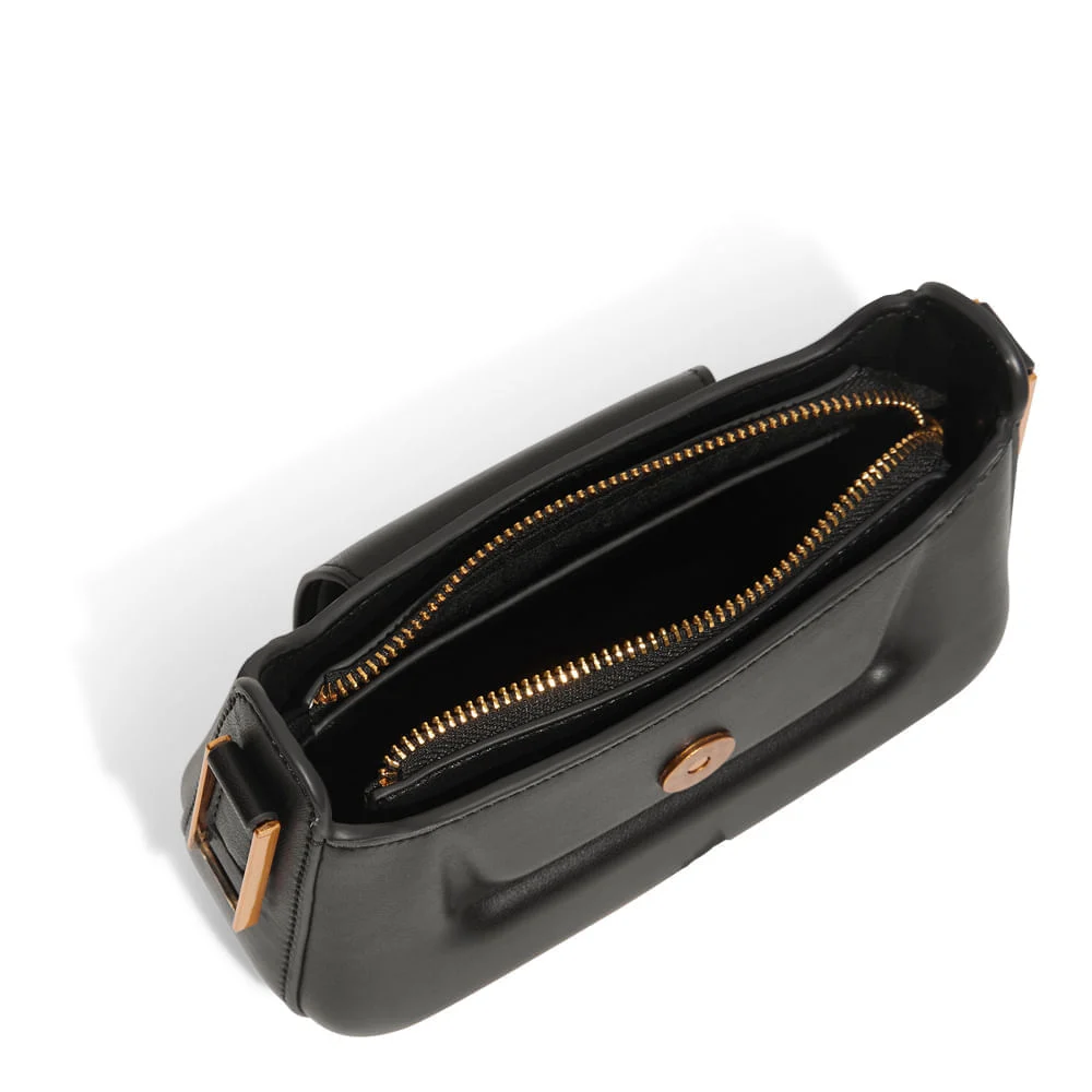 Bolsa Pequena Soft Preta Alça Dupla - vista 6 de 10