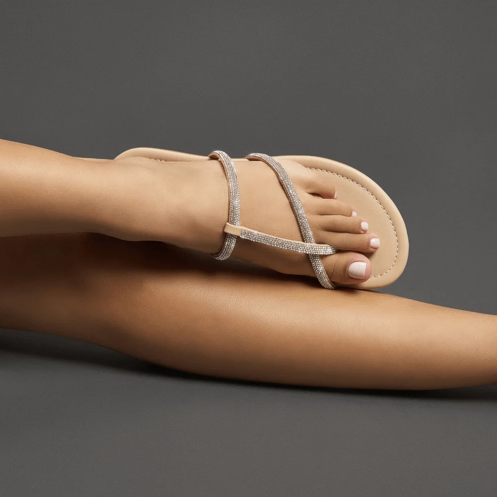Rasteira Tiras Strass Brilho Napa Soft Bege - vista 2 de 6